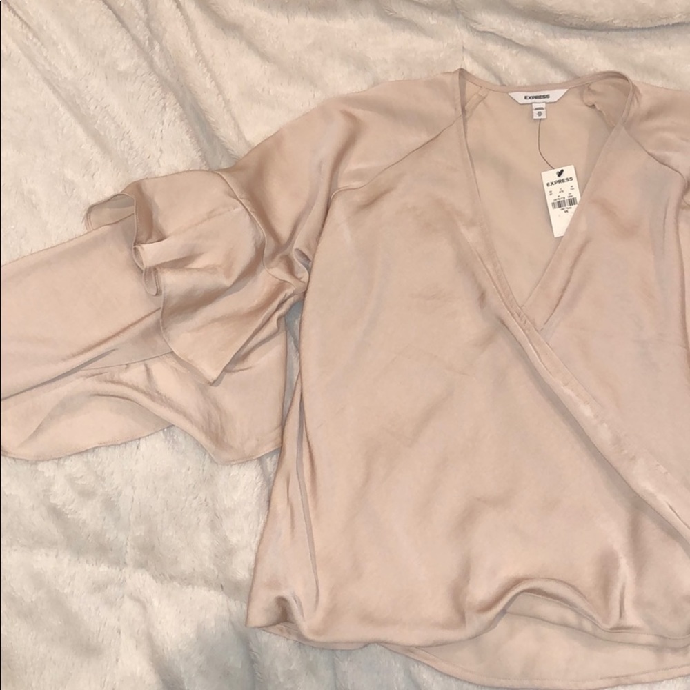 Express 3/4 Sleeve Top